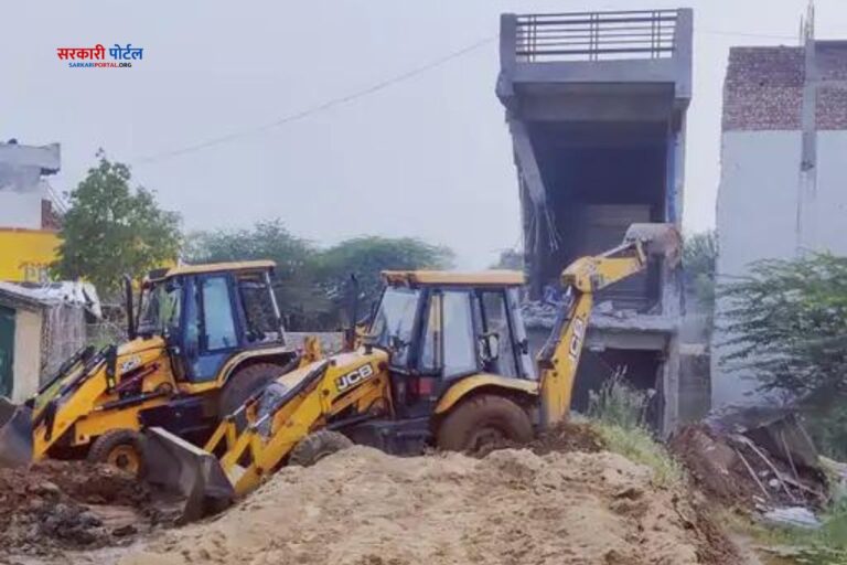 नूंह हिंसा बुलडोजर एक्शन : शिव मंदिर के पास 25 से ज्यादा दुकान-मकान तोड़े, लगभग 200 झोपड़िया तोड़ गयी